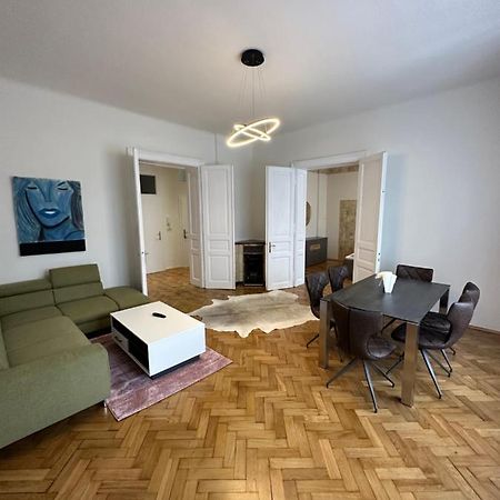 Artliving Apartment-Top 3 Self Check-In Štýrský Hradec Exteriér fotografie